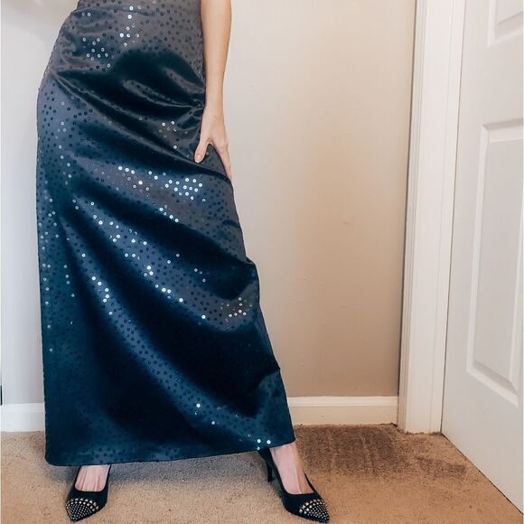 MARIA BIANCA NERO Dresses & Skirts - HOST PICK 🎊 Sequins Maxi Skirt